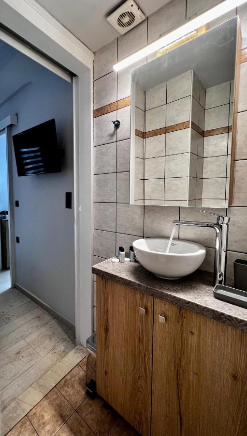 Double Ground Floor Apartment Heraklion (Crete)