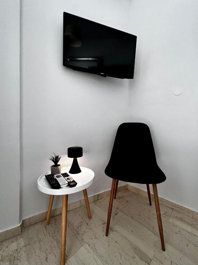 Double Ground Floor Apartment *