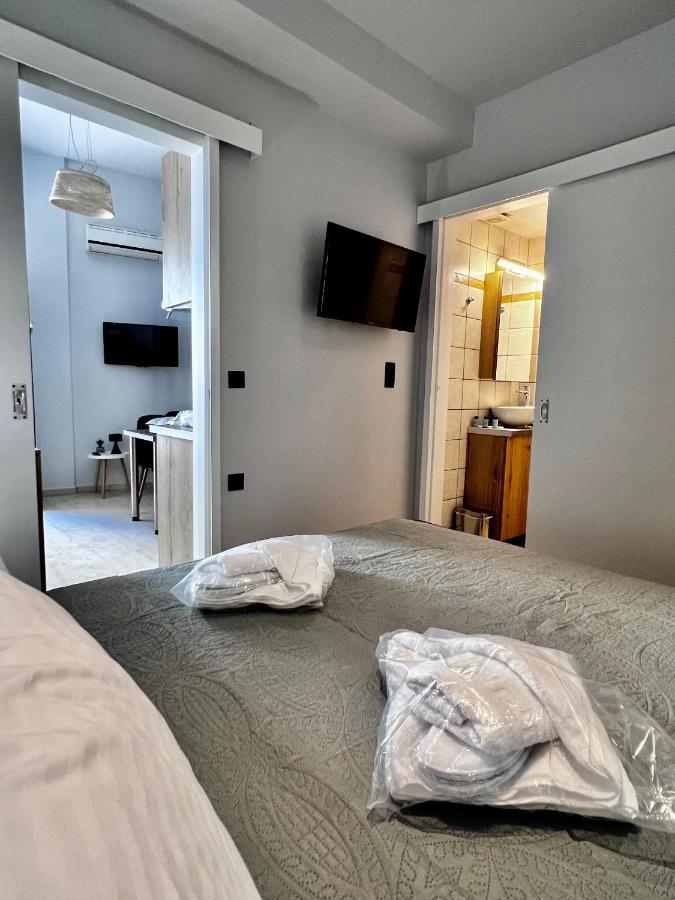 Double Ground Floor Apartment *